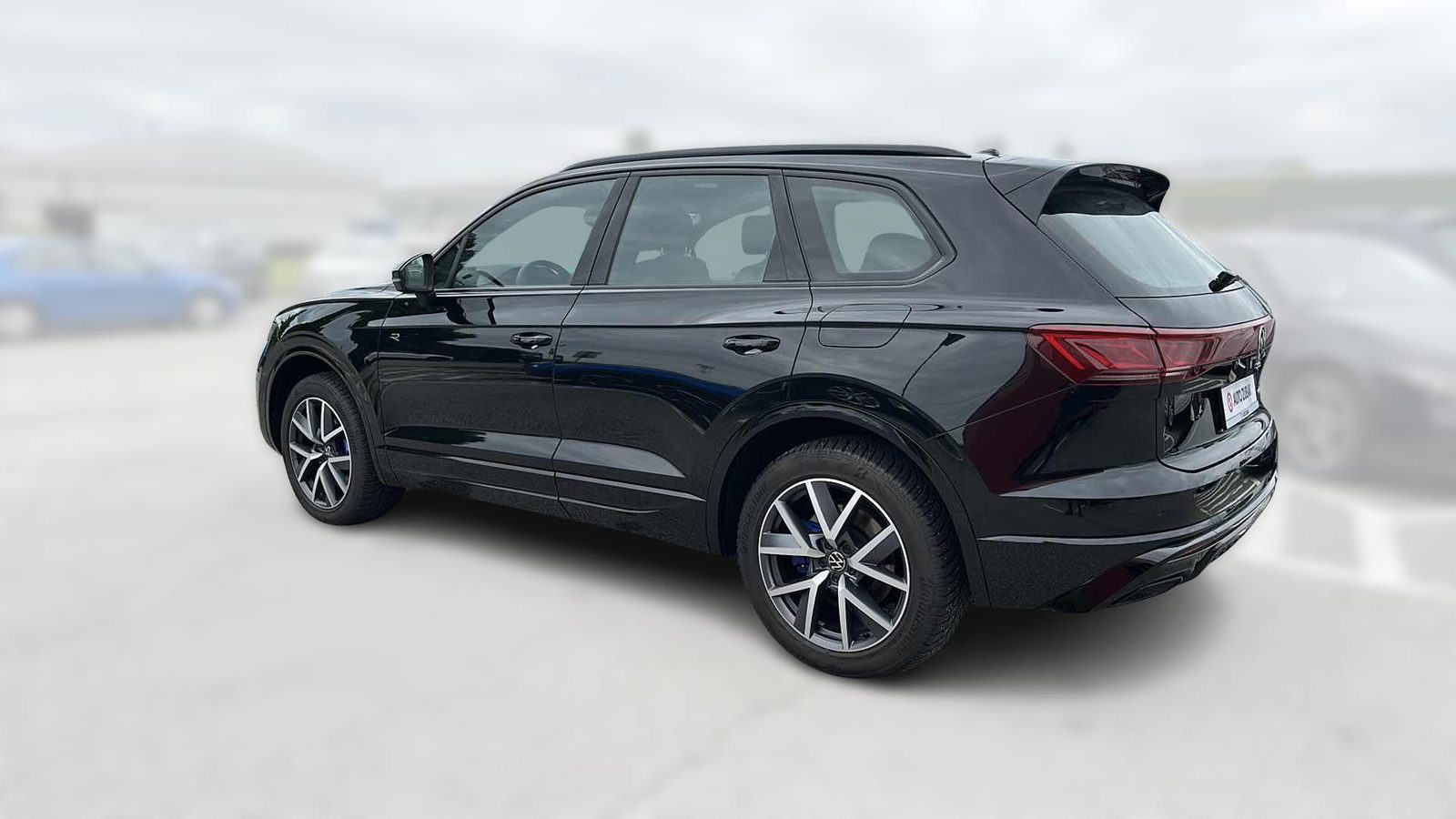 2024 Volkswagen Touareg — fotografija 5