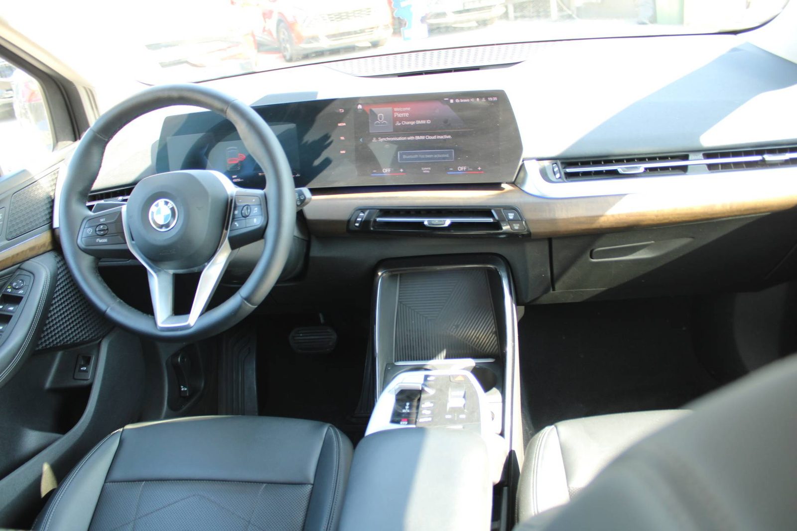 2022 BMW Serija 2 — fotografija 13