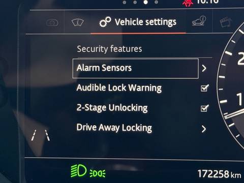 2018 Land Rover Range Rover Velar — sličica 30