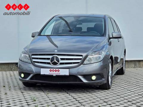2013 Mercedes-Benz Klasa — sličica 2