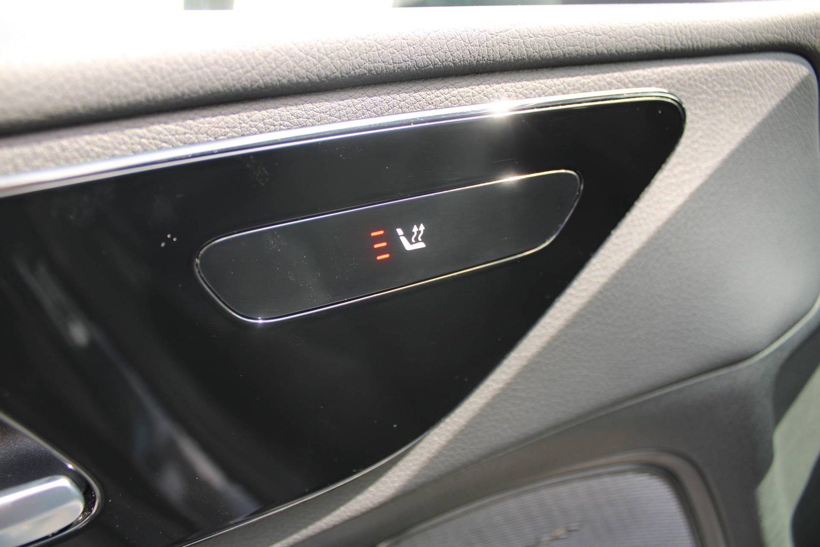 2023 Mercedes-Benz C-klasa — fotografija 15