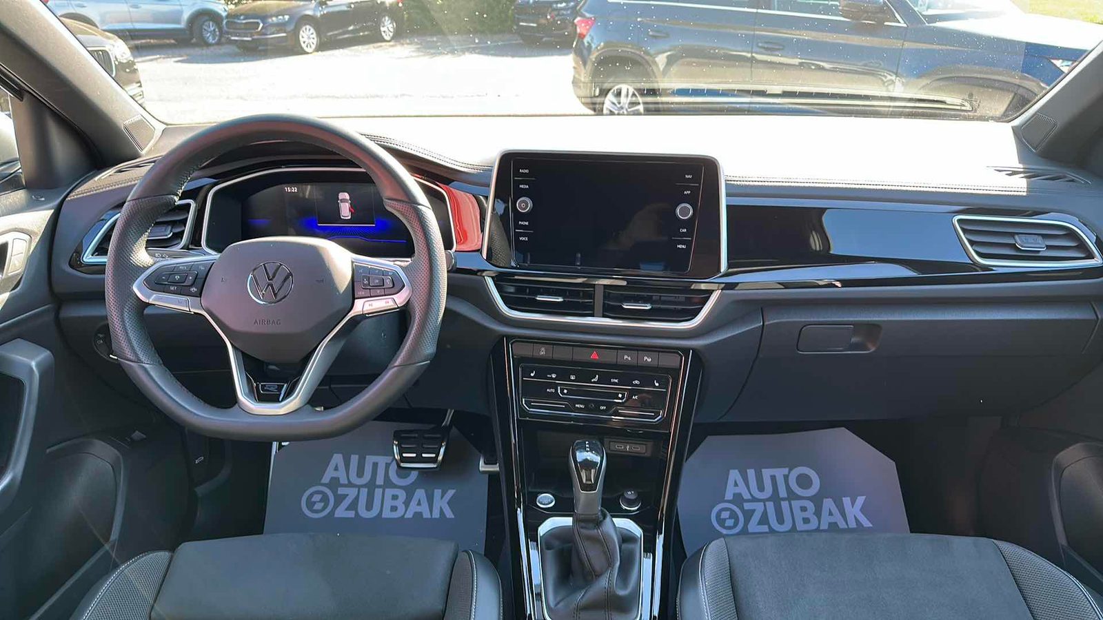 2025 Volkswagen T-Roc — fotografija 11