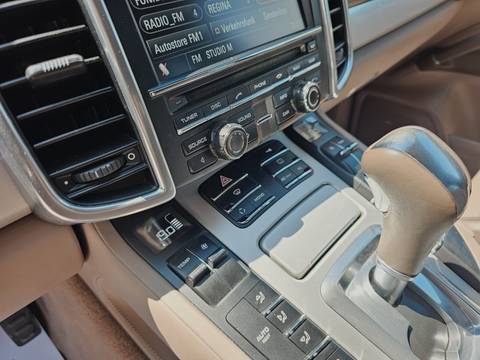 2011 Porsche Cayenne — sličica 15