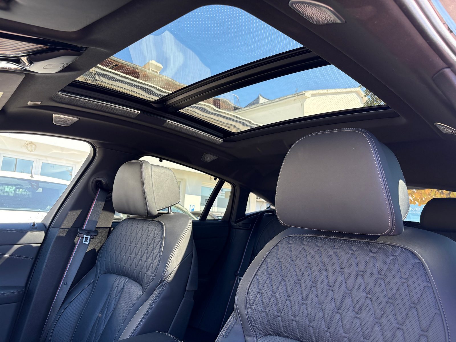 2025 BMW X6 — fotografija 29