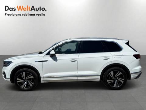 2021 Volkswagen Touareg — sličica 2