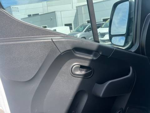 2022 Renault Master — sličica 11