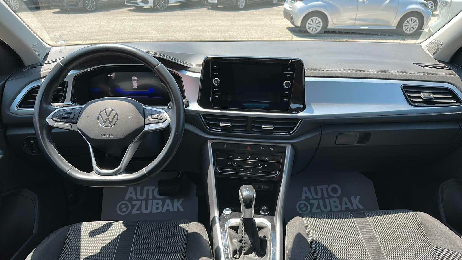 2023 Volkswagen T-Roc — fotografija 11