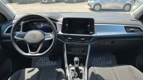 2023 Volkswagen T-Roc — sličica 11