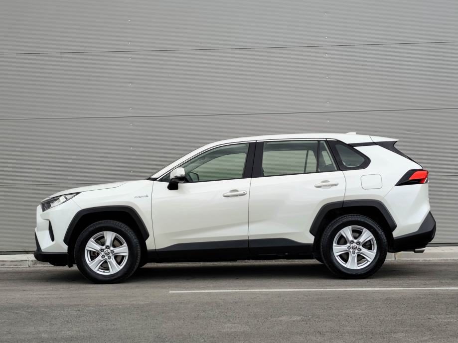 2021 Toyota RAV4 — fotografija 3