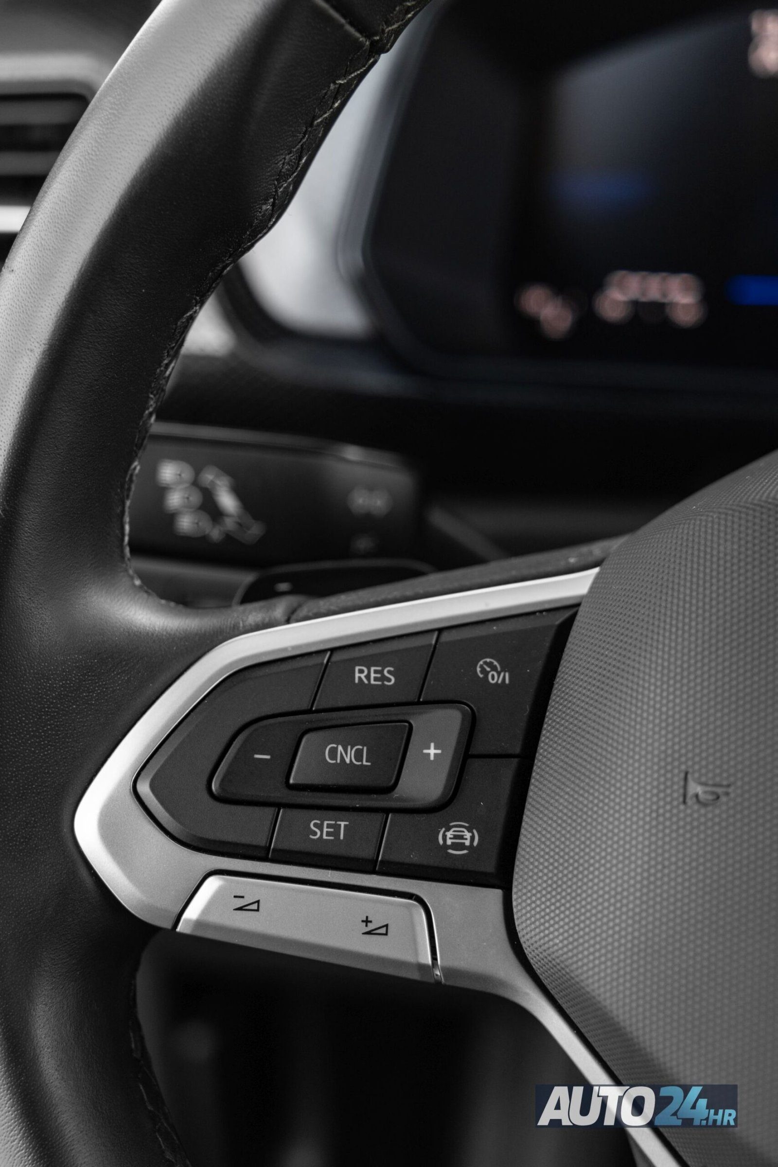 2025 Volkswagen T-Cross Life Plus — fotografija 16