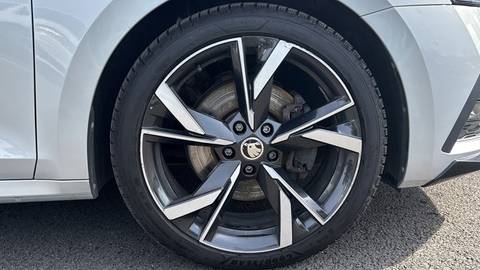 2022 Škoda Octavia — sličica 21