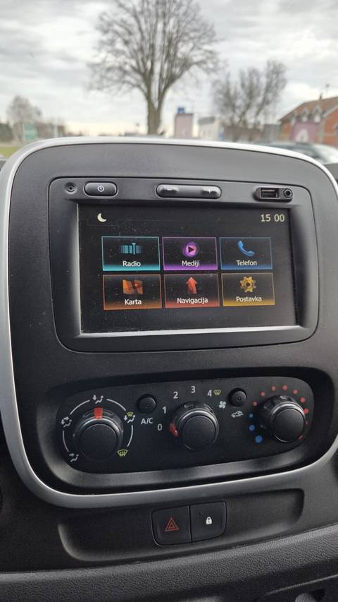 2019 Renault Trafic — sličica 14
