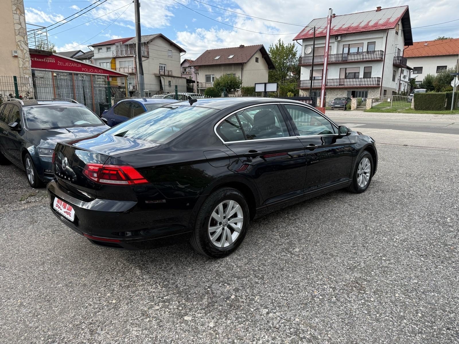 2020 Volkswagen Passat — fotografija 4