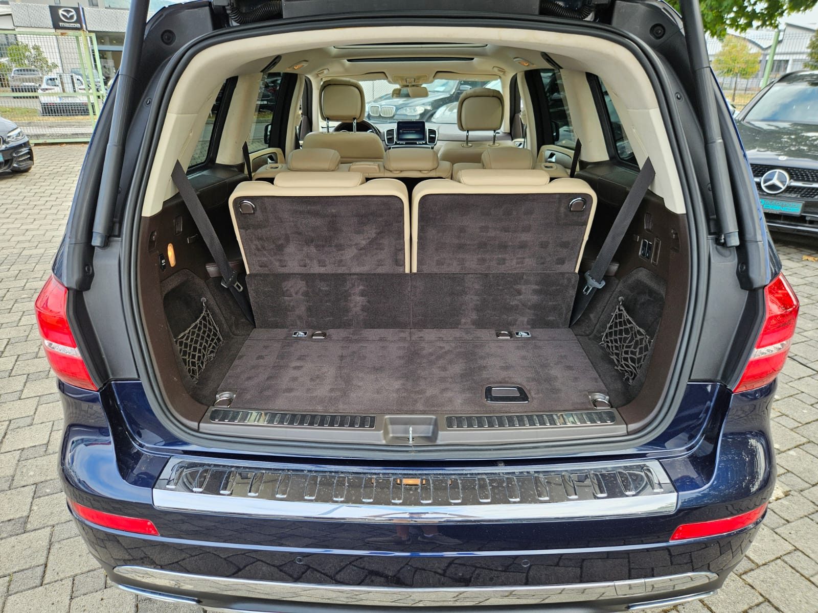 2016 Mercedes-Benz GLS — fotografija 29