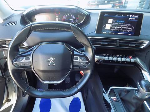 2018 Peugeot 3008 — sličica 13