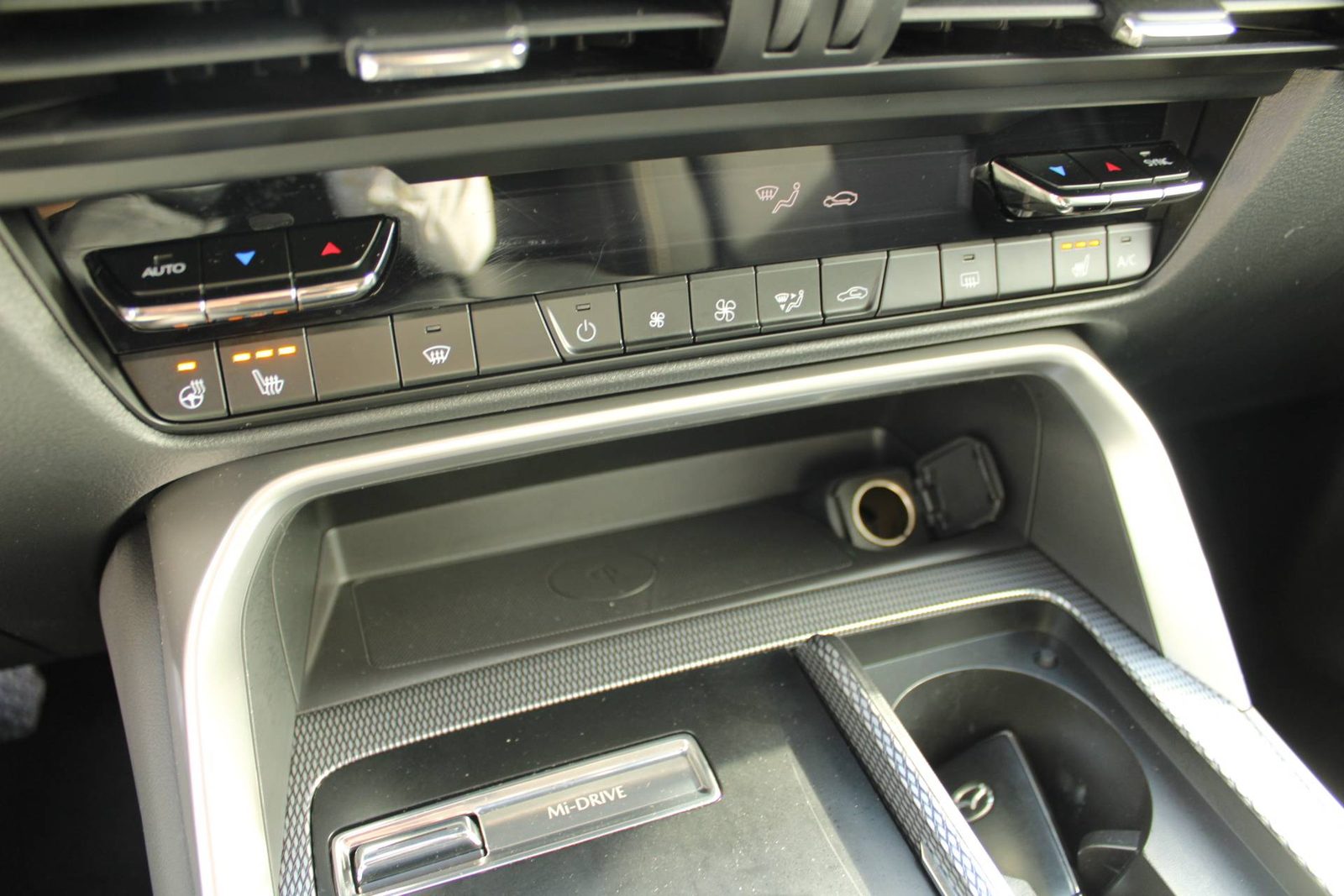2023 Mazda CX-60 — fotografija 22