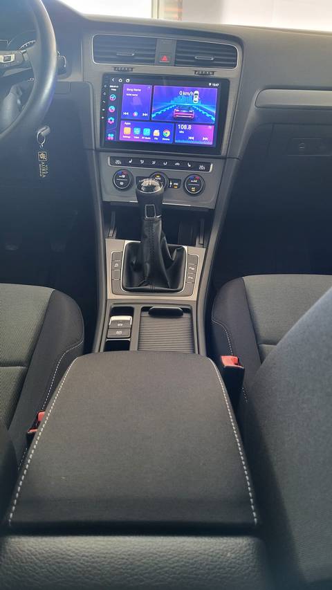 2013 Volkswagen Golf — sličica 19