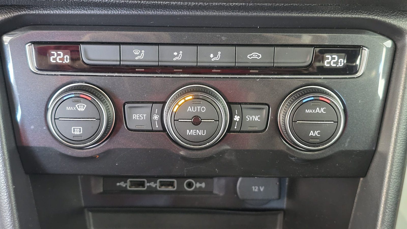 2018 Volkswagen Tiguan — fotografija 18