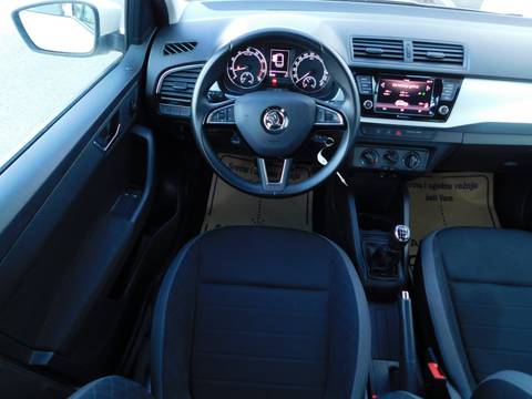 2019 Škoda Fabia — sličica 9