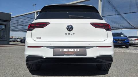 2022 Volkswagen Golf — sličica 5