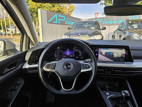 2021 Volkswagen Golf VIII — sličica 10