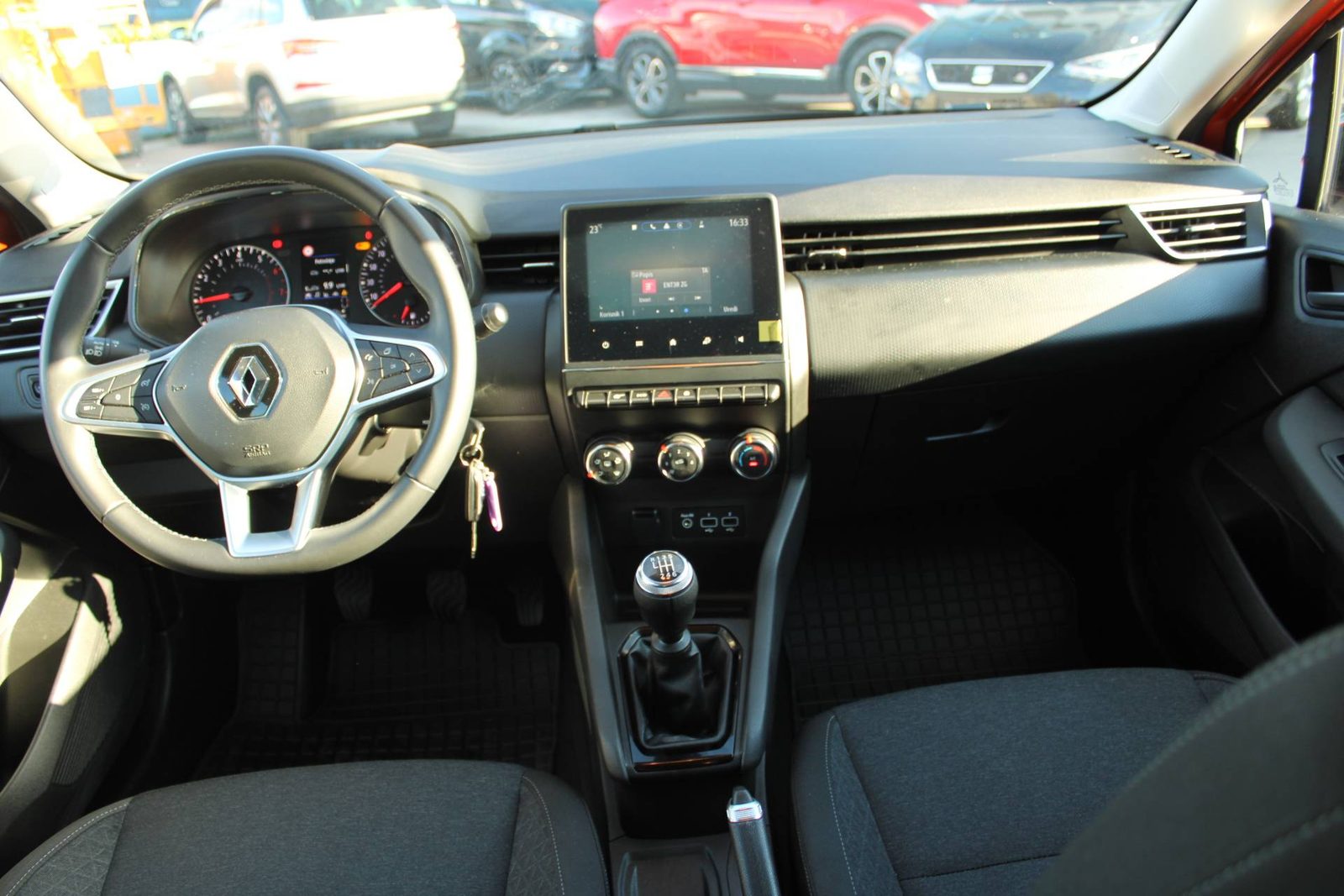 2023 Renault Clio — fotografija 13
