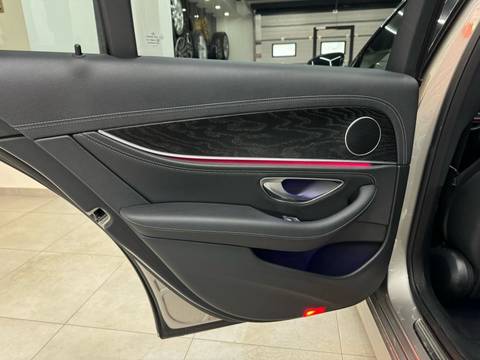 2022 Mercedes-Benz E-klasa — sličica 13