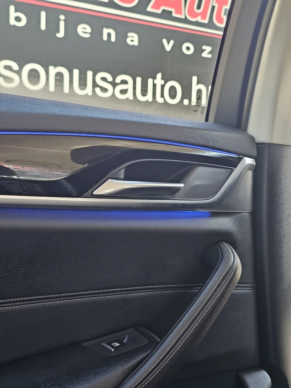 2017 BMW Serija 5 — fotografija 18