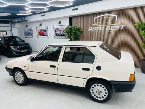1985 Alfa Romeo 33 — sličica 5