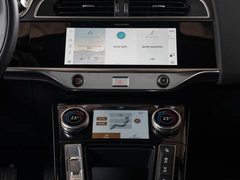 2023 Jaguar I-Pace — sličica 18