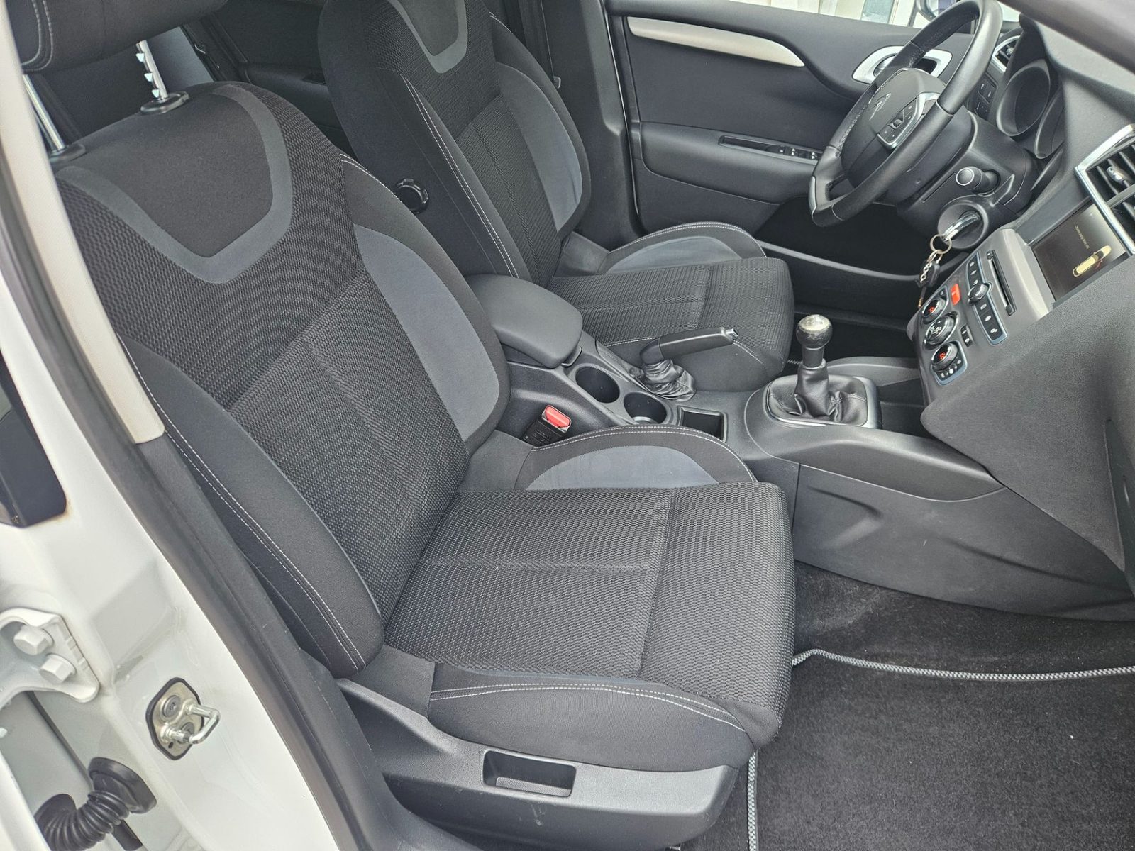2018 Citroën C4 — fotografija 8
