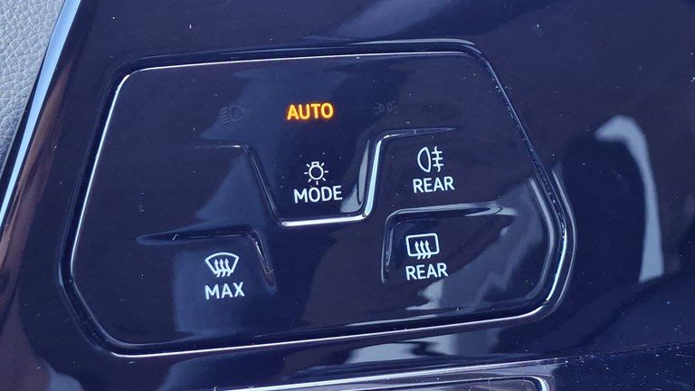 2023 Volkswagen Golf — fotografija 23