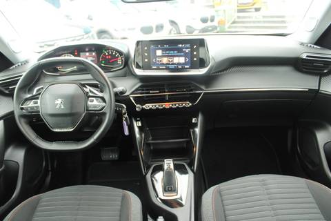 2021 Peugeot 2008 — sličica 12