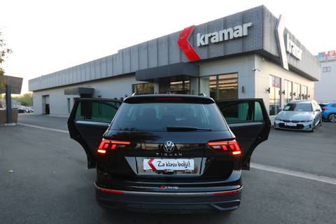 2021 Volkswagen Tiguan — sličica 16