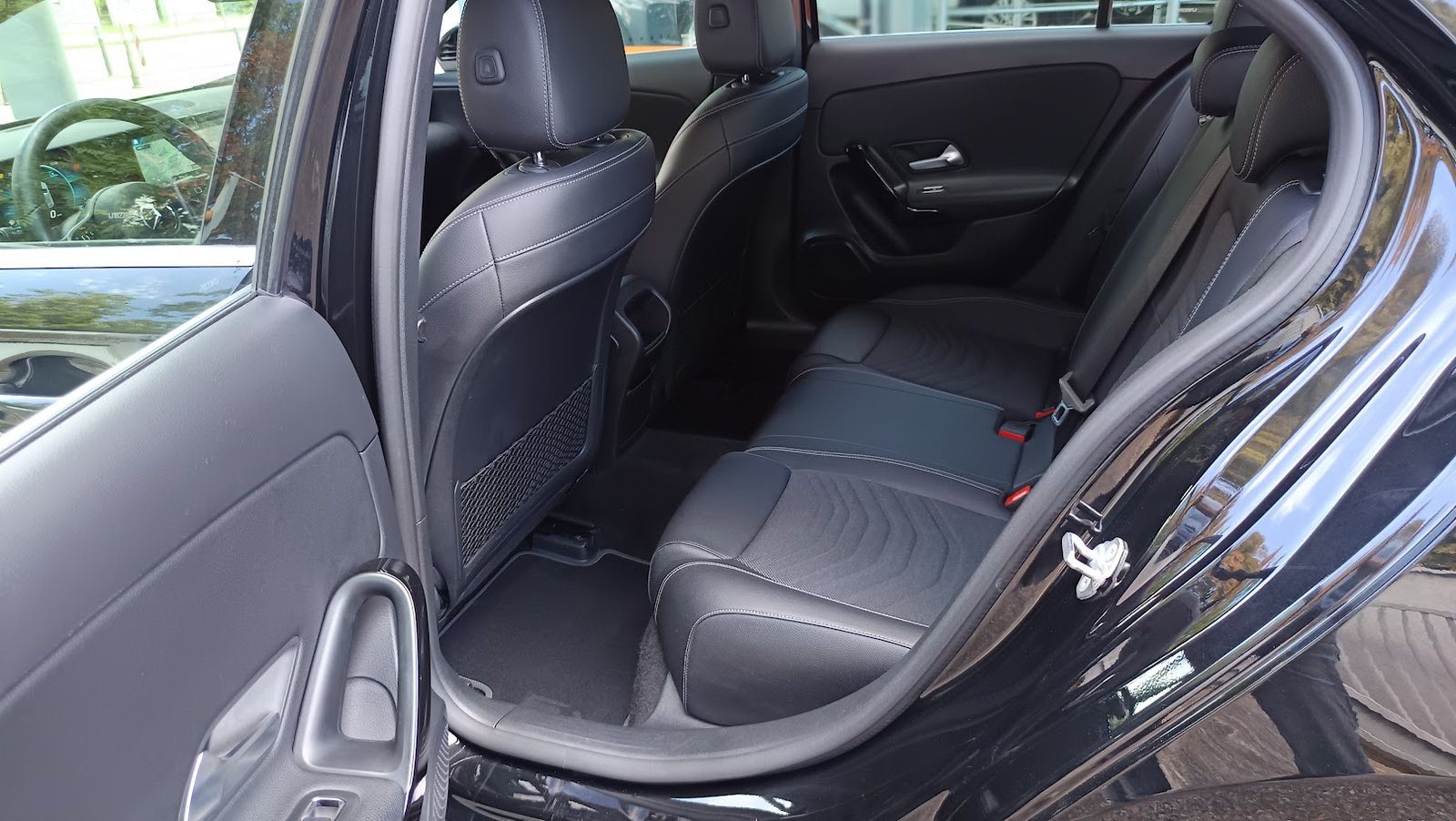 2019 Mercedes-Benz A-klasa — fotografija 12
