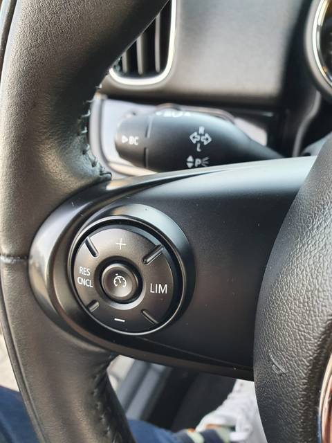 2019 Mini Countryman — sličica 21