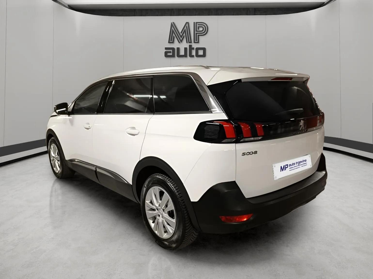 2019 Peugeot 5008 — fotografija 11