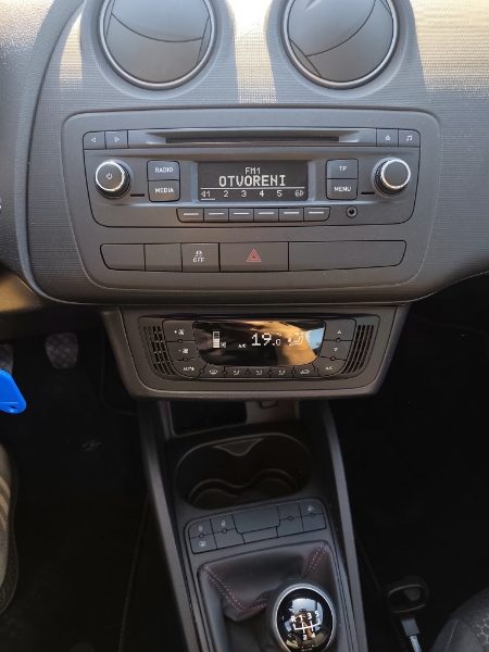 2015 Seat Ibiza — fotografija 17