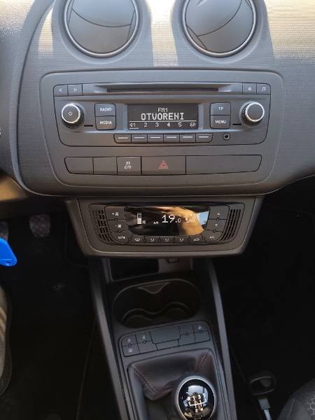 2015 Seat Ibiza — sličica 17