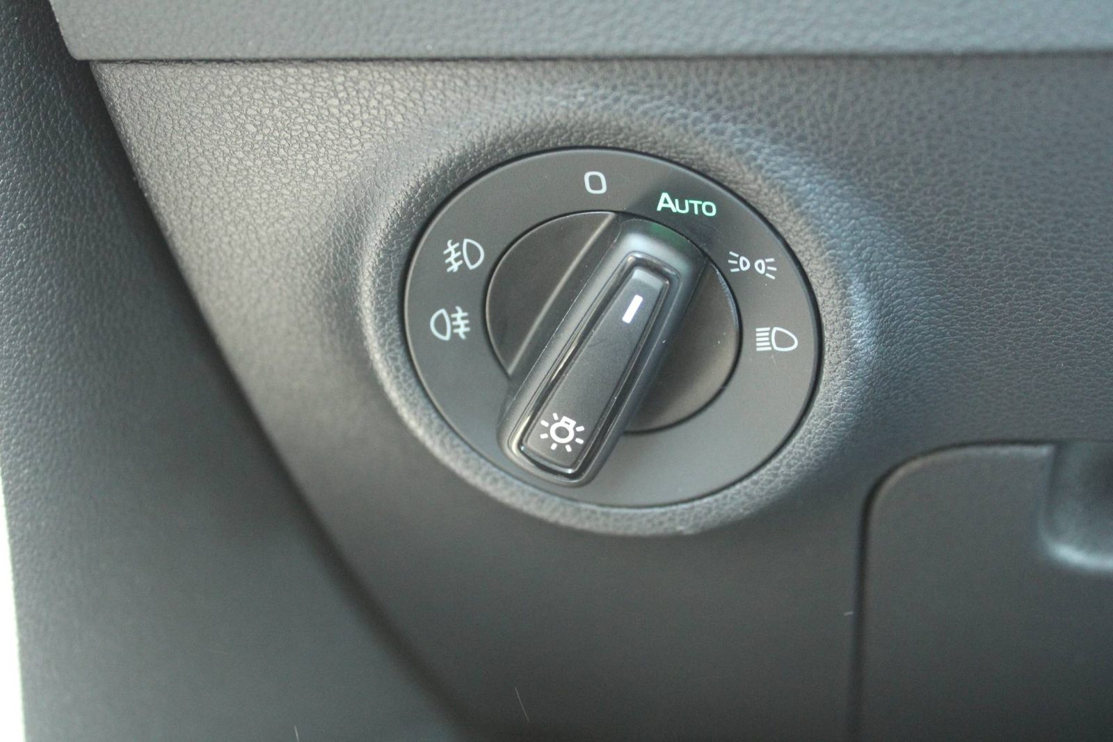 2025 Škoda Karoq — fotografija 15