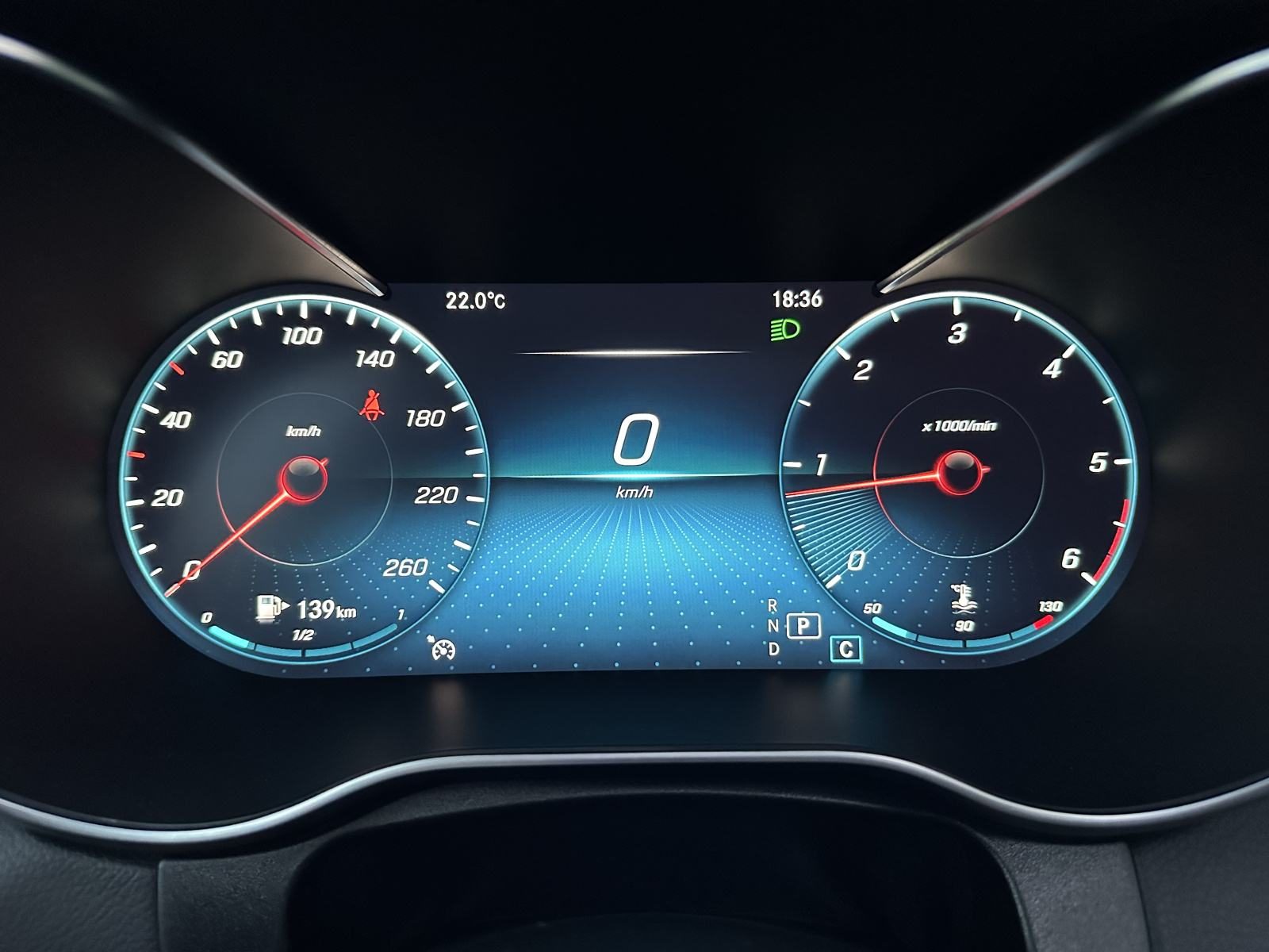 2020 Mercedes-Benz GLC — fotografija 11