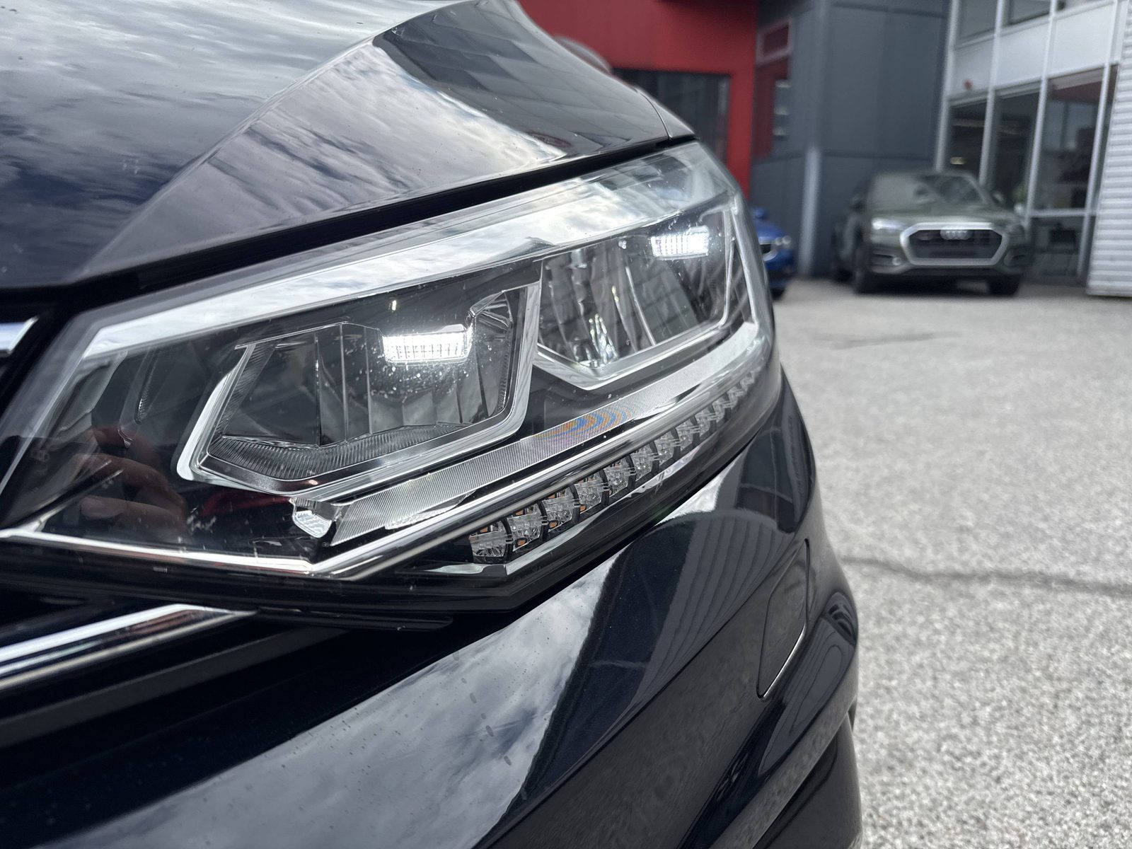 2022 Volkswagen Touran — fotografija 13