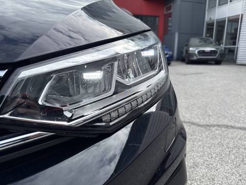 2022 Volkswagen Touran — sličica 13
