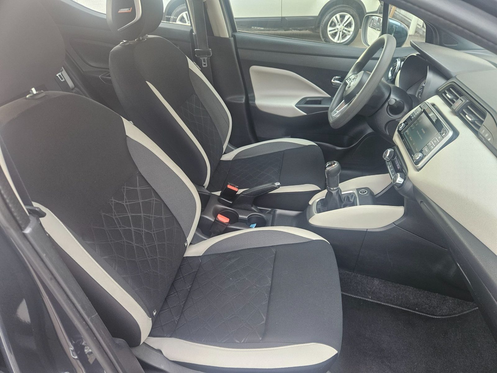 2018 Nissan Micra — fotografija 24