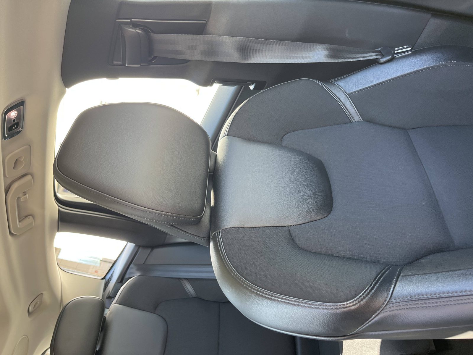 2019 Volvo XC60 — fotografija 28