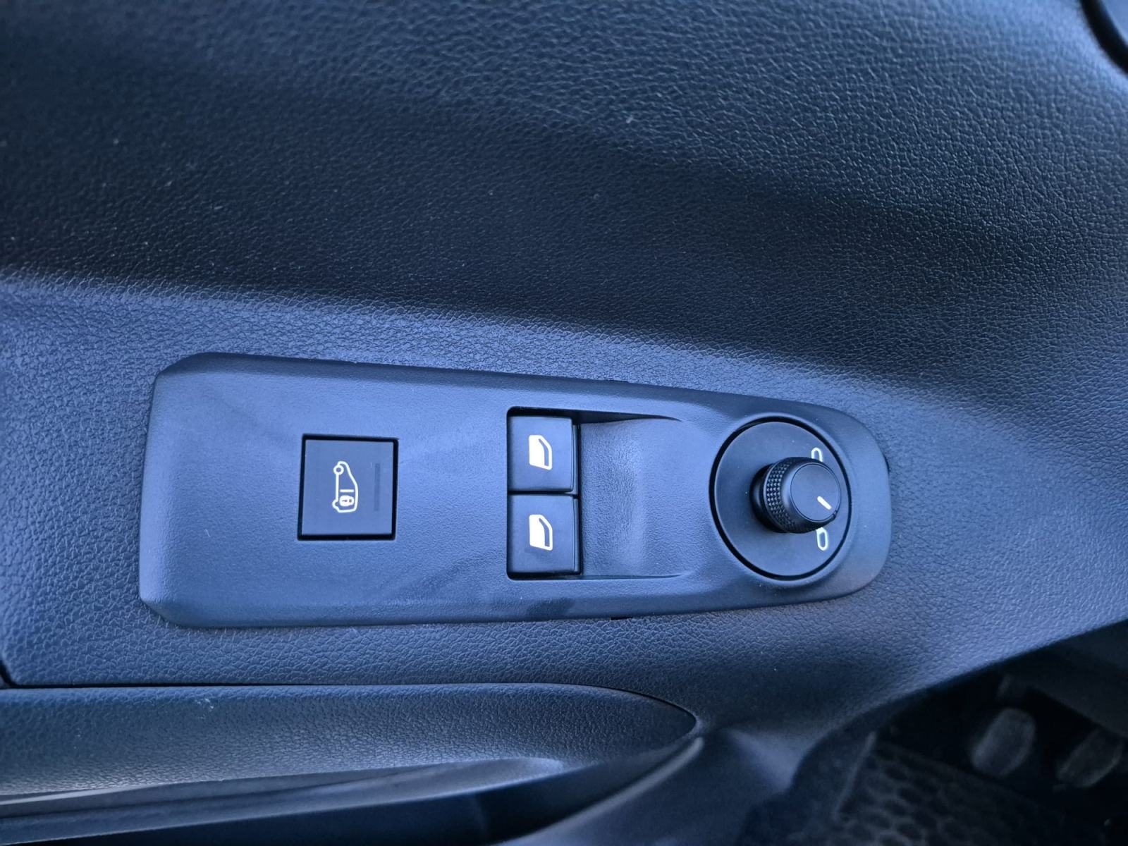 2022 Opel Combo — fotografija 23