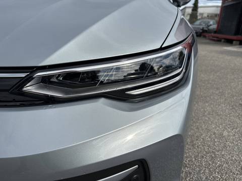 2025 Volkswagen Golf — sličica 16