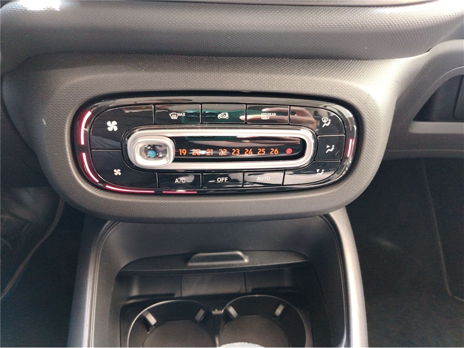 2022 Smart fortwo — fotografija 13