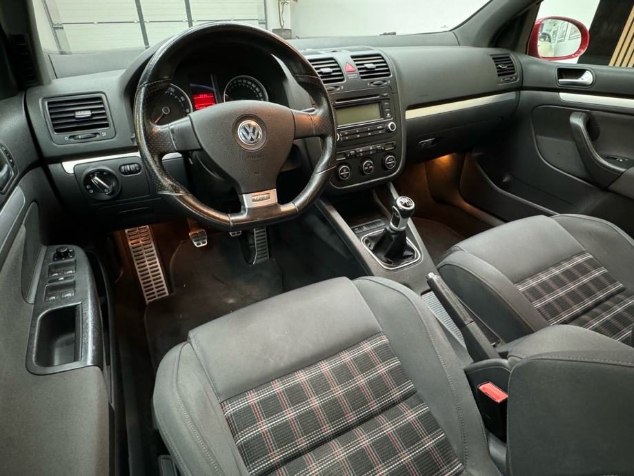 2005 Volkswagen Golf — fotografija 6