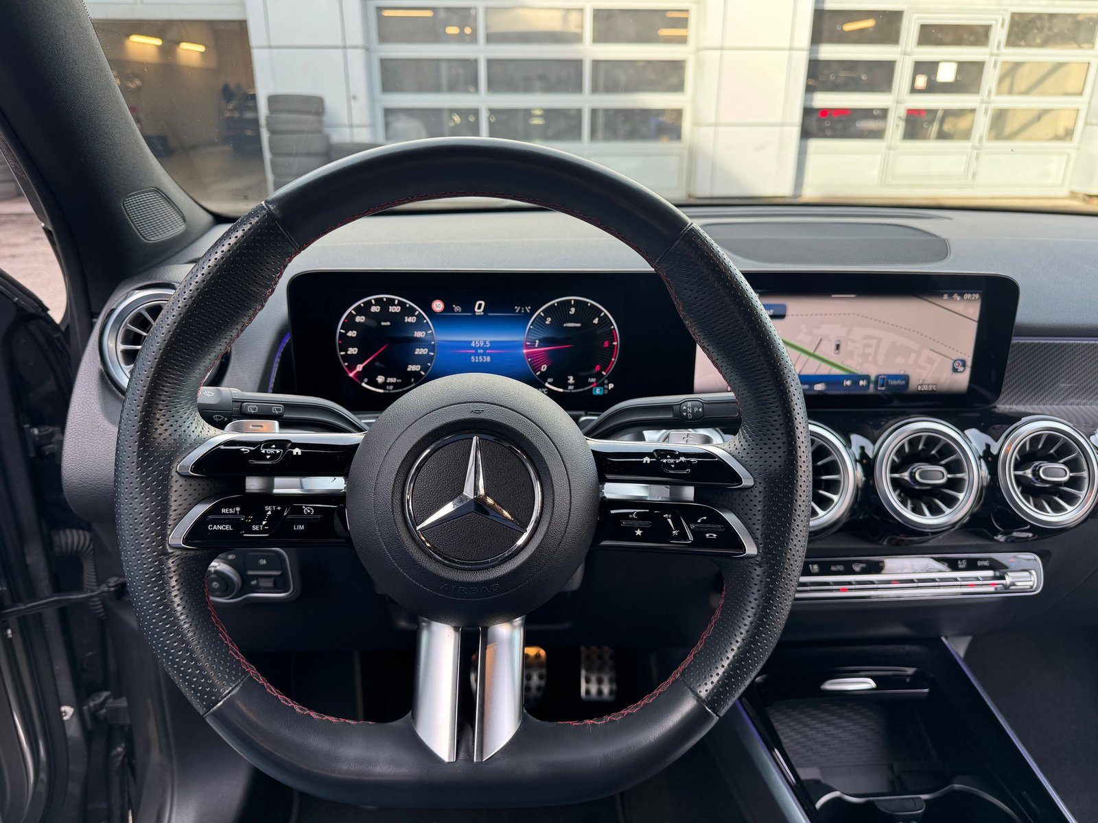 2024 Mercedes-Benz GLB — fotografija 10